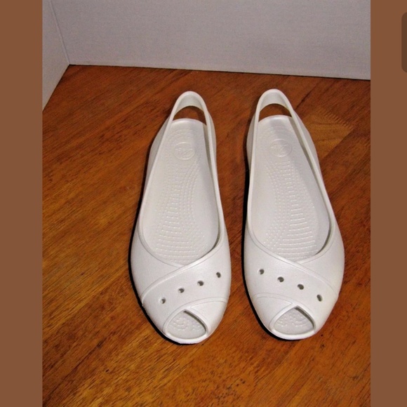 crocs peep toe slingback